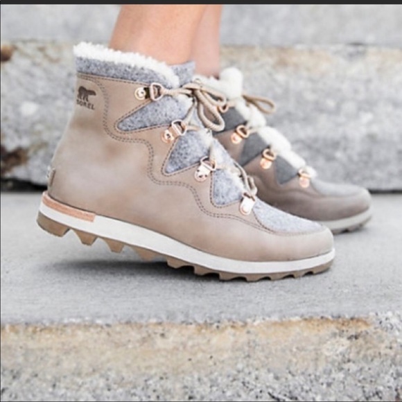 Sorel Sneakchic Alpine Shearling and Leather Laceup Boots Size 8 - Picture 2 of 16